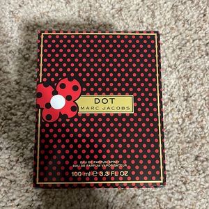 BRAND NEW MARC JACOBS DOT PERFUME NEVER USED